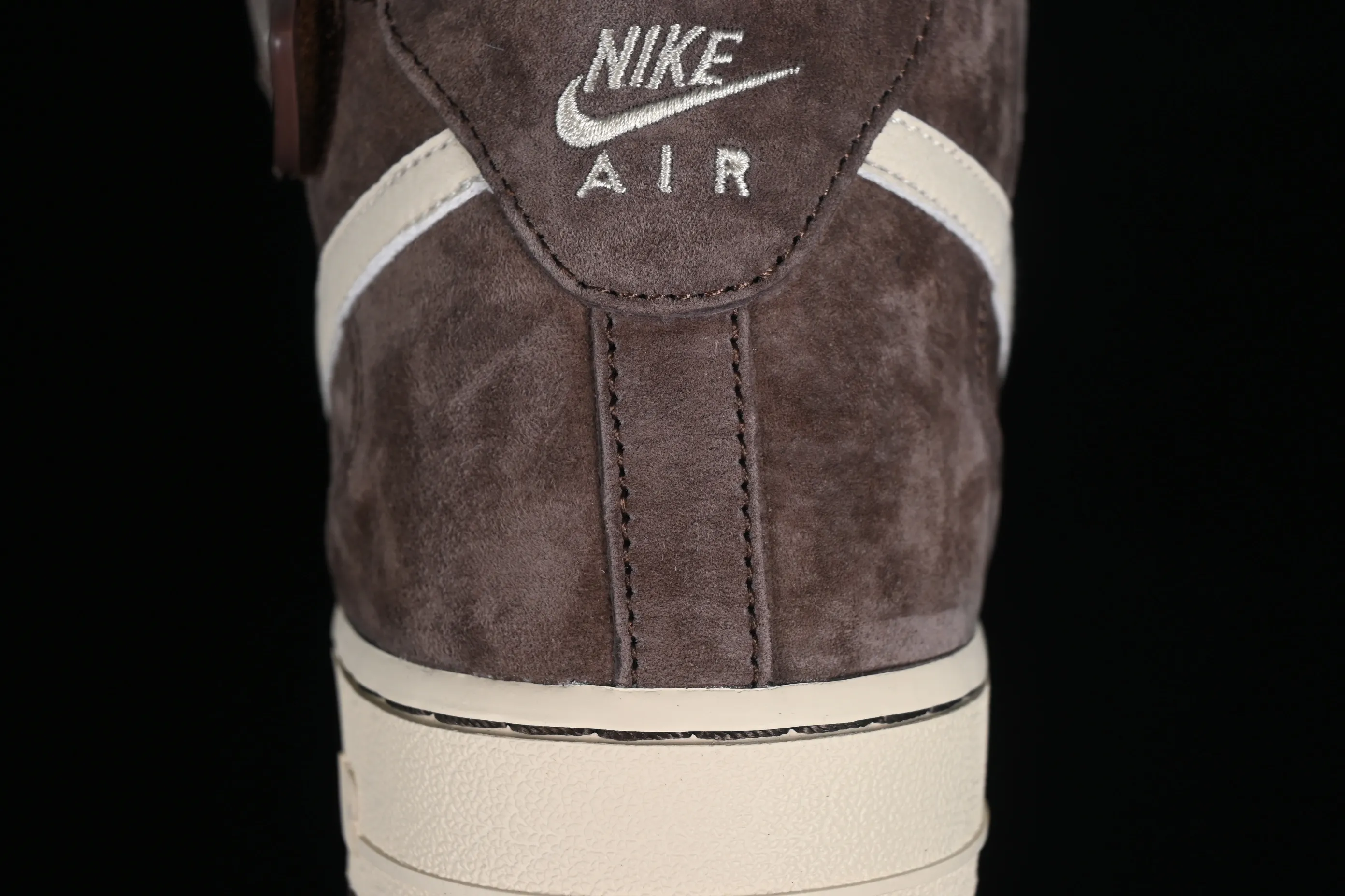 All categories Nk Air Force 1 Air Force series Nk Air Force 1 Mid Air Force mid-top Nk Air Force 1'07 Mid QS Brown Air Force One mid-top casual sneakers DM0107-200